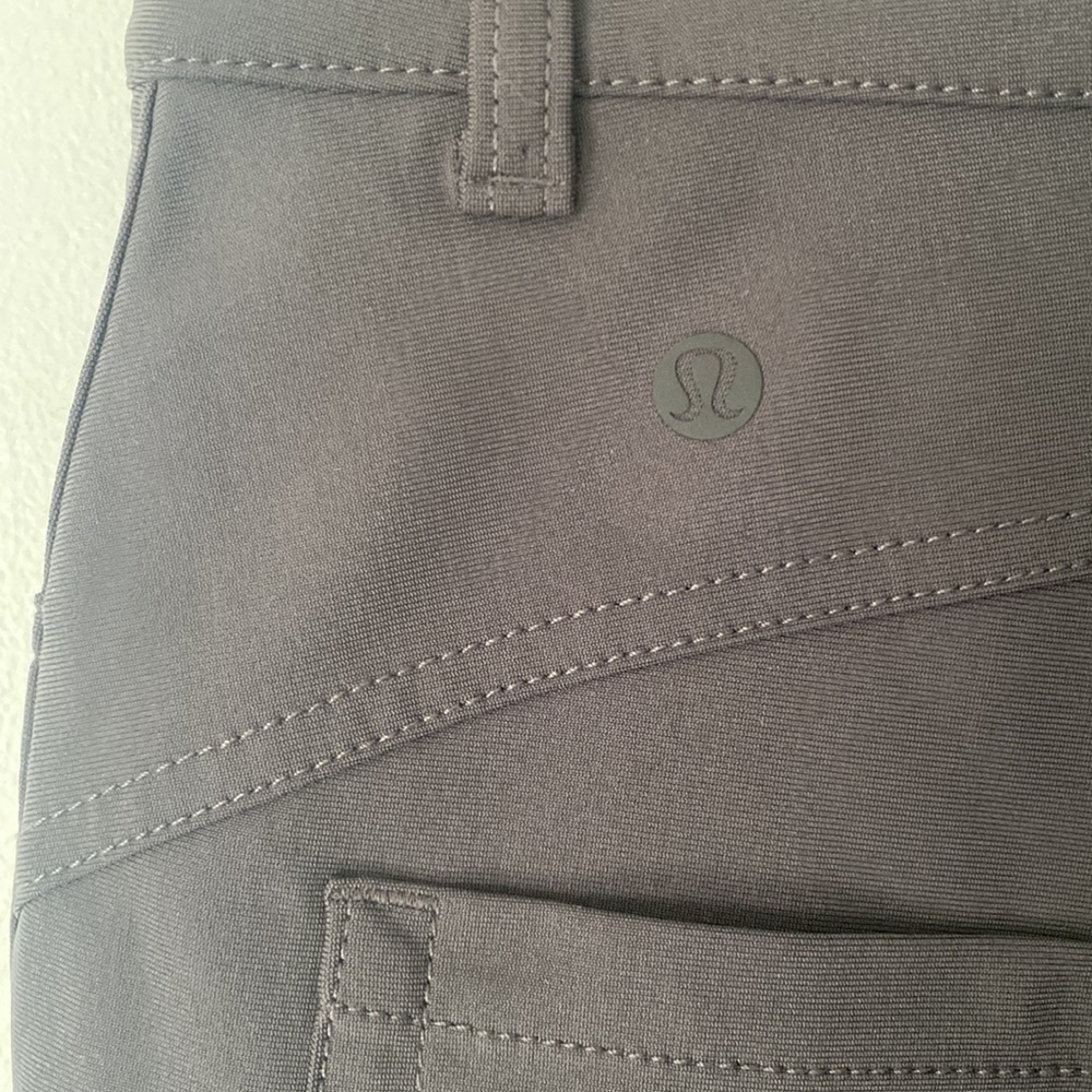 Lululemon City Sleek 5 Pocket Dark Grey Pants Size 6 - Picture 10 of 14